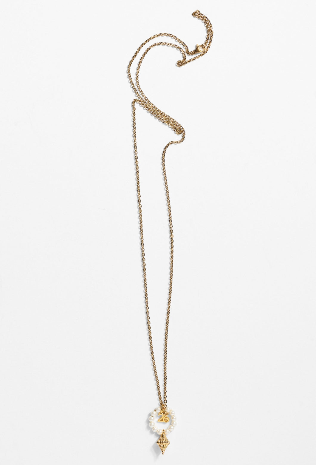 Γούρι χειροποίητο με πέρλες Dpar επίχρυσο